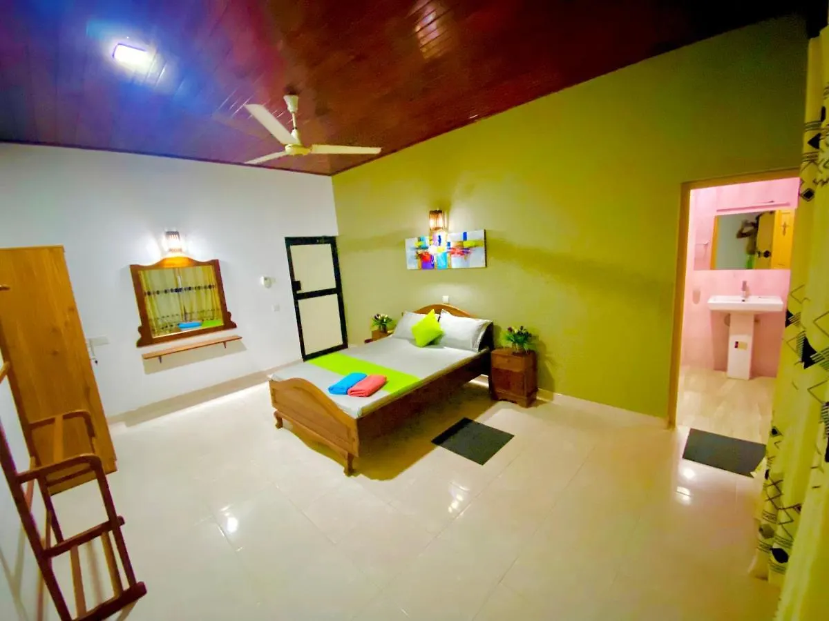 Grand Breeze Garden Hotel Airport Negombo 0*,  Sri Lanka